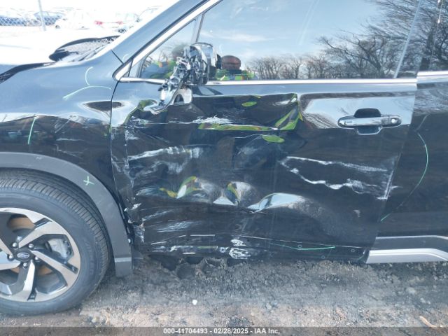 JF2SKARC5PH515112 Subaru Forester Touring