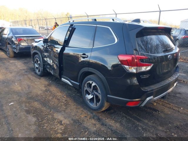 JF2SKARC5PH515112 Subaru Forester Touring
