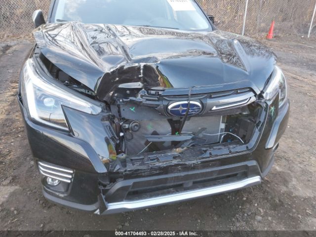 JF2SKARC5PH515112 Subaru Forester Touring