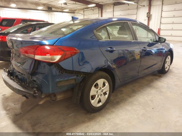 3KPFL4A72JE262437 KIA FORTE LX