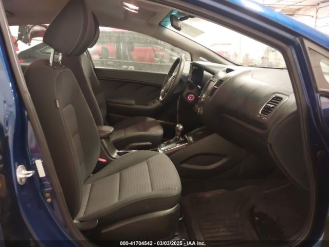 3KPFL4A72JE262437 KIA FORTE LX