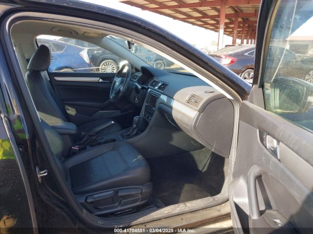 1VWAT7A3XFC068792 Volkswagen Passat 1.8t Wolfsburg Edition