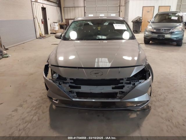 KMHLM4AG5PU603111 Hyundai ELANTRA SEL