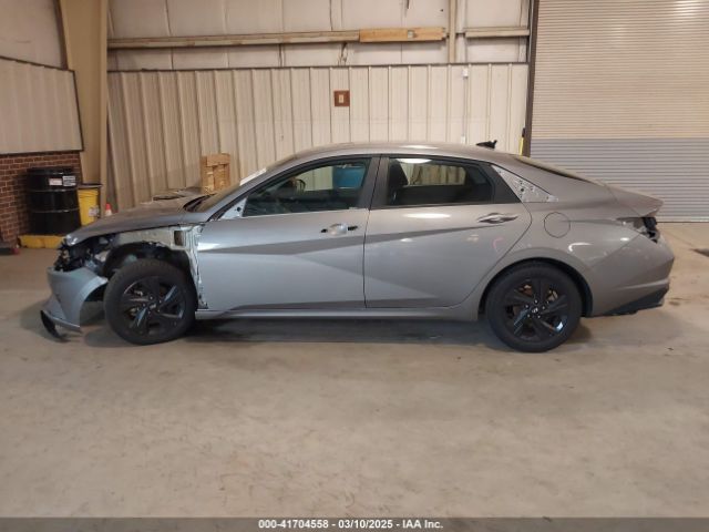 KMHLM4AG5PU603111 Hyundai ELANTRA SEL
