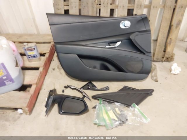 KMHLM4AG5PU603111 Hyundai ELANTRA SEL