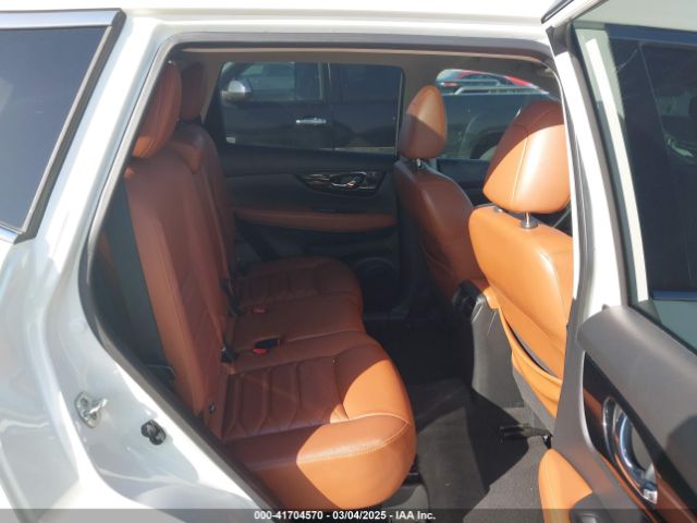 JN8AT2MT4JW487069 Nissan Rogue Sl