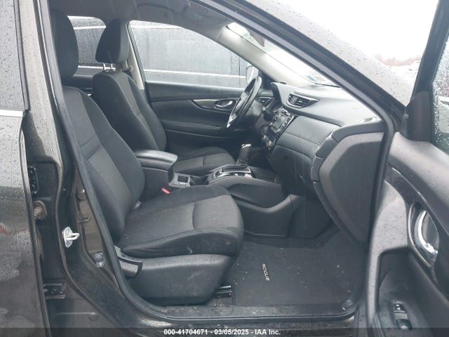 JN8AT2MV5HW262526 Nissan ROGUE SV
