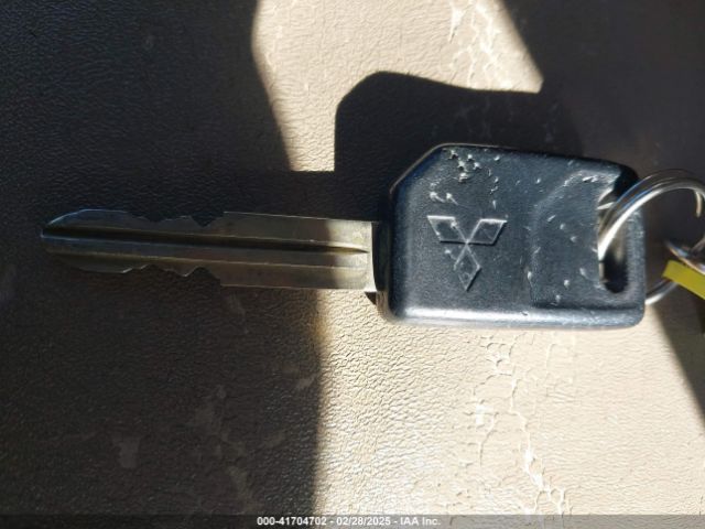 2000 MITSUBISHI MONTERO SPORT JA4MT31H8YP047756 Photo 10