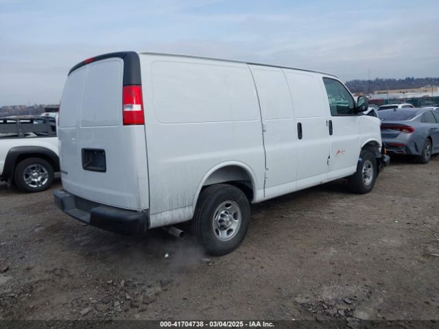 1GCWGAFP8S1109707 Chevrolet Express Cargo Rwd 2500 Regular Wheelbase Wt