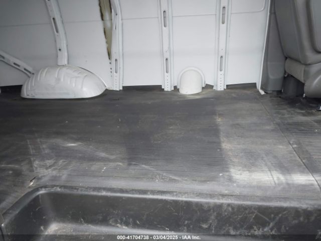 1GCWGAFP8S1109707 Chevrolet Express Cargo Rwd 2500 Regular Wheelbase Wt