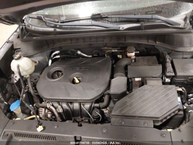 KM8J23A47HU528524 Hyundai TUCSON SE