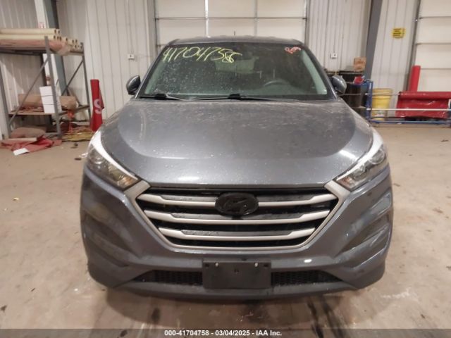 KM8J23A47HU528524 Hyundai TUCSON SE