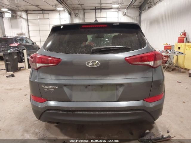 KM8J23A47HU528524 Hyundai TUCSON SE