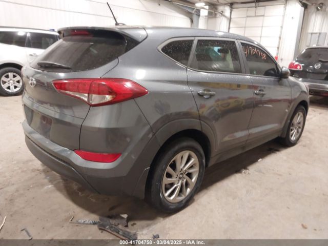 KM8J23A47HU528524 Hyundai TUCSON SE