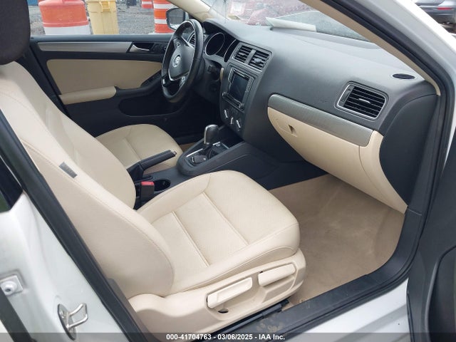 3VWD67AJ3GM392427 Volkswagen Jetta 1.4t Se