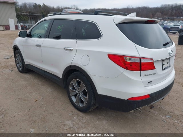 KM8SMDHF1GU153322 Hyundai Santa Fe Se