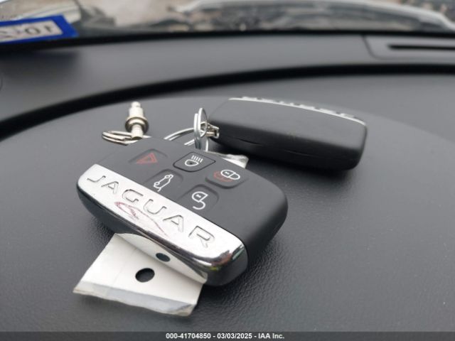 2020 JAGUAR F-PACE SADCJ2FX2LA620720 Photo 10