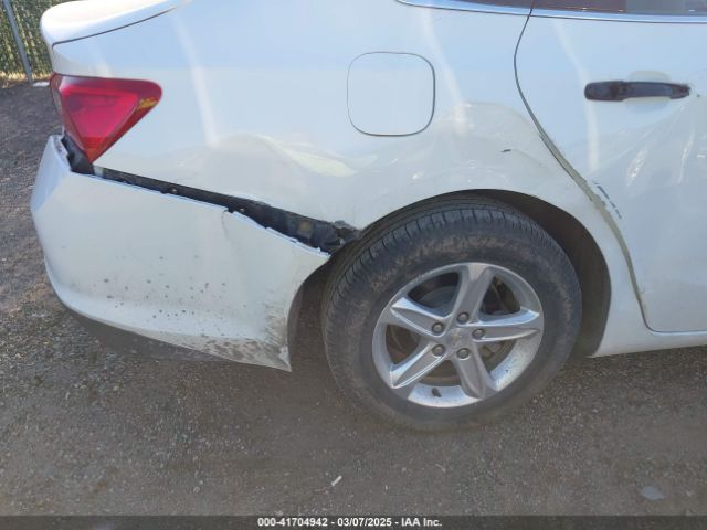 1G1ZC5ST1NF186521 Chevrolet Malibu Fwd 1fl