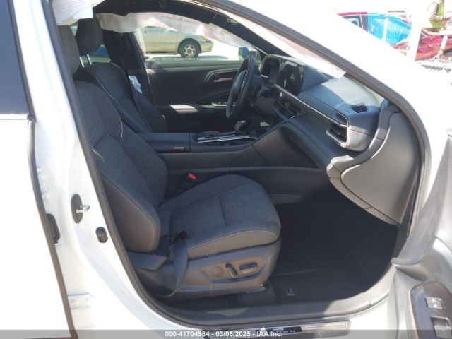 JTDAAAAF4R3028731 Toyota Crown Xle