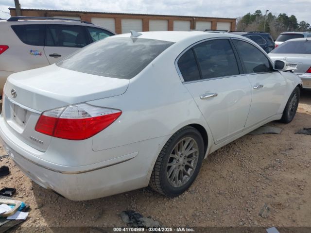 2011 HYUNDAI GENESIS KMHGC4DE4BU117560 Photo 3