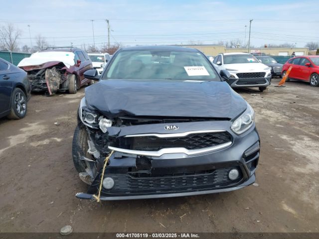 3KPF24ADXKE055613 KIA Forte Lxs