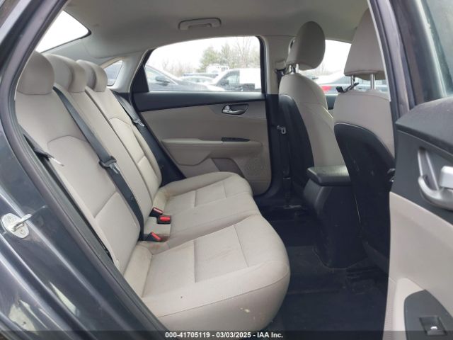3KPF24ADXKE055613 KIA Forte Lxs