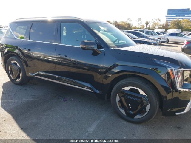 KNDADFS53R6027238 KIA Ev9 Land