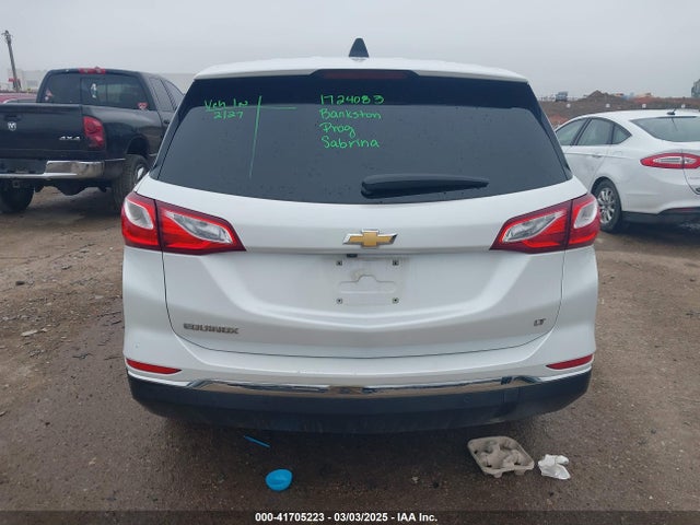 2GNAXJEV0J6141712 Chevrolet EQUINOX LT