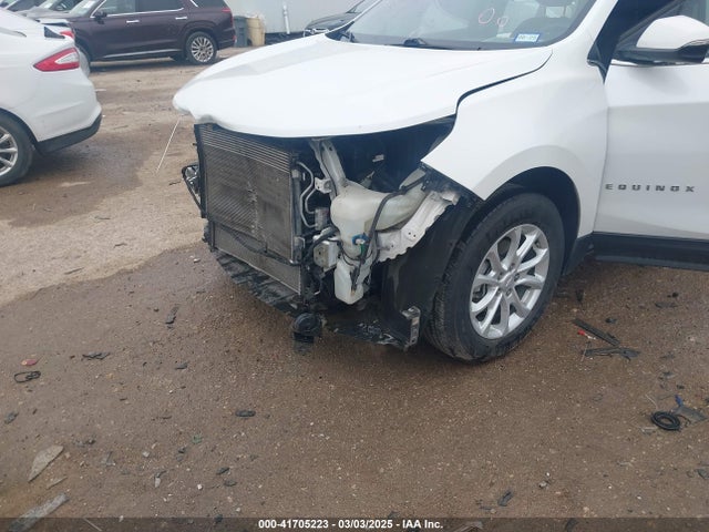 2GNAXJEV0J6141712 Chevrolet EQUINOX LT