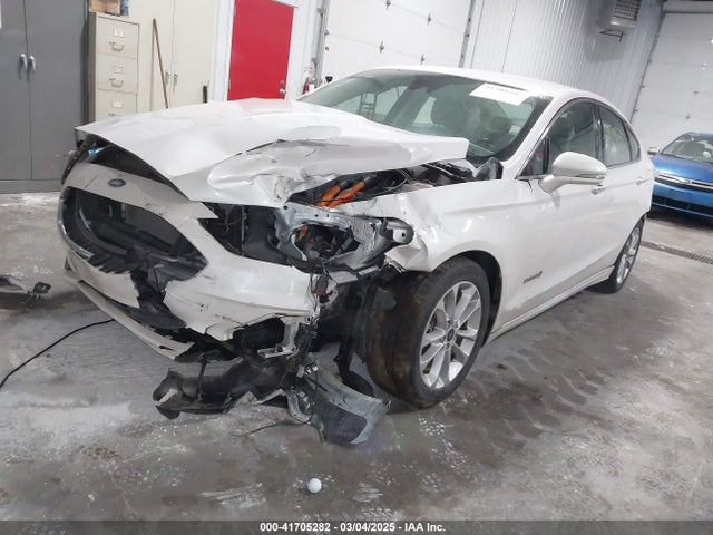 3FA6P0MU8KR272811 Ford Fusion Hybrid Sel