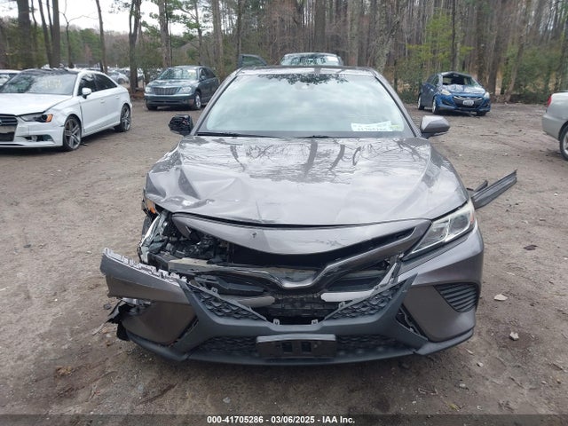 4T1B11HK5KU800821 Toyota CAMRY SE