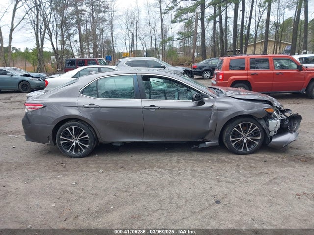 4T1B11HK5KU800821 Toyota CAMRY SE