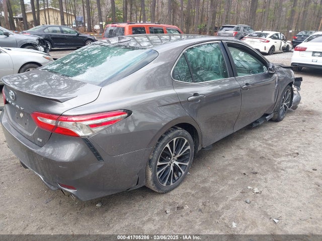 4T1B11HK5KU800821 Toyota CAMRY SE