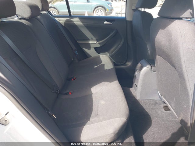 3VW267AJ6GM408238 Volkswagen Jetta 1.4t S