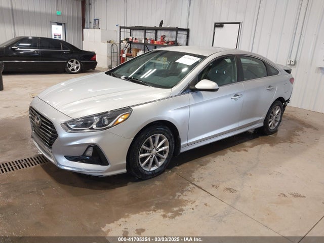 Hyundai SONATA SE 2019 5NPE24AF2KH731531 Image 2