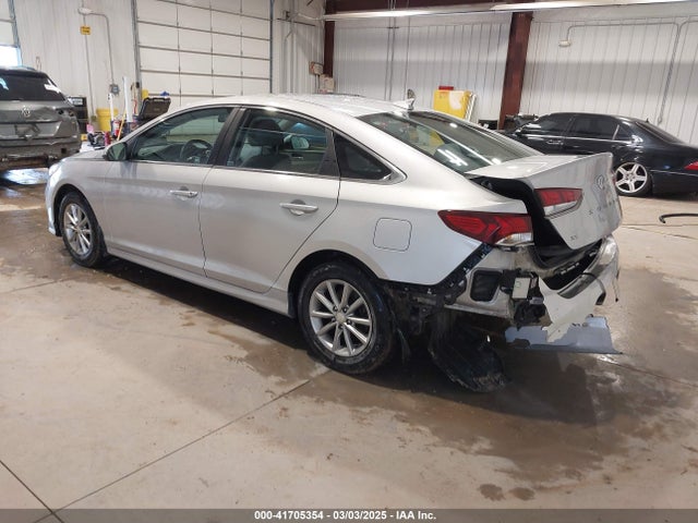 Hyundai SONATA SE 2019 5NPE24AF2KH731531 Image 3