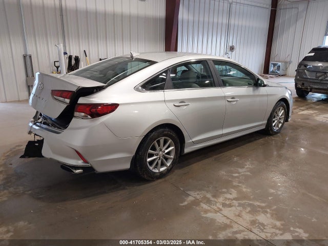 Hyundai SONATA SE 2019 5NPE24AF2KH731531 Image 4