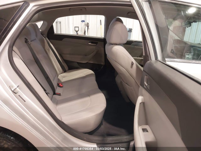 Hyundai SONATA SE 2019 5NPE24AF2KH731531 Image 8
