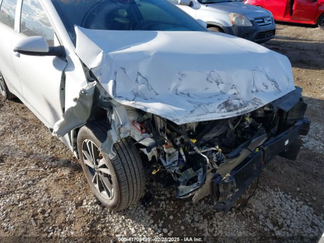 3KPF24AD9PE685694 KIA Forte Lxs