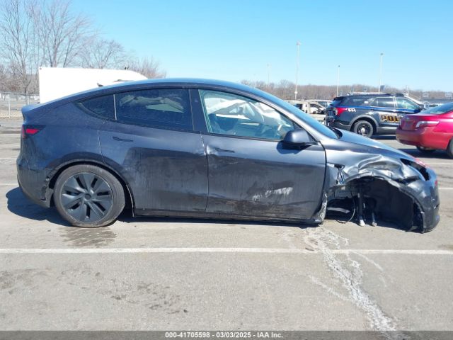 7SAYGDEDXSF242013 Tesla Model Y