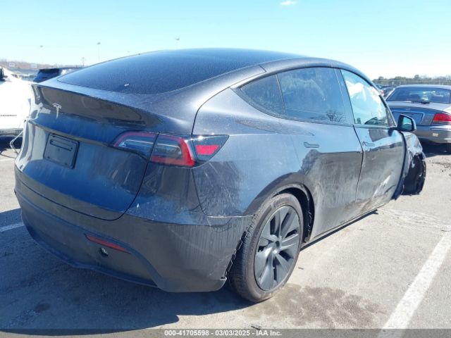 7SAYGDEDXSF242013 Tesla Model Y