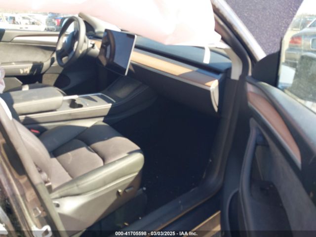 7SAYGDEDXSF242013 Tesla Model Y