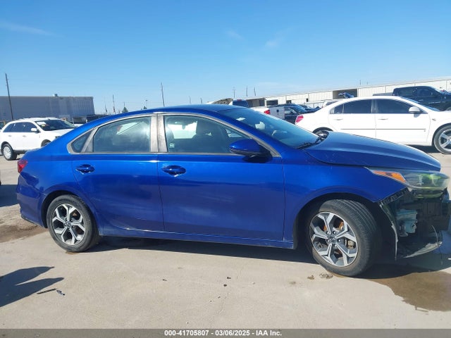KIA Forte Lxs 2019 3KPF24AD1KE010320 Image 14