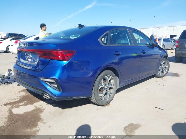 KIA Forte Lxs 2019 3KPF24AD1KE010320 Image 4