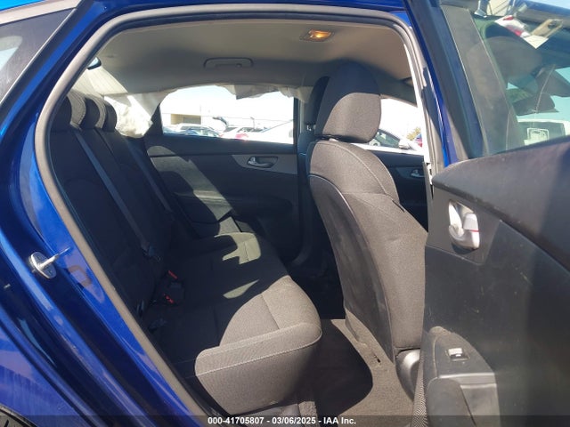 KIA Forte Lxs 2019 3KPF24AD1KE010320 Image 8
