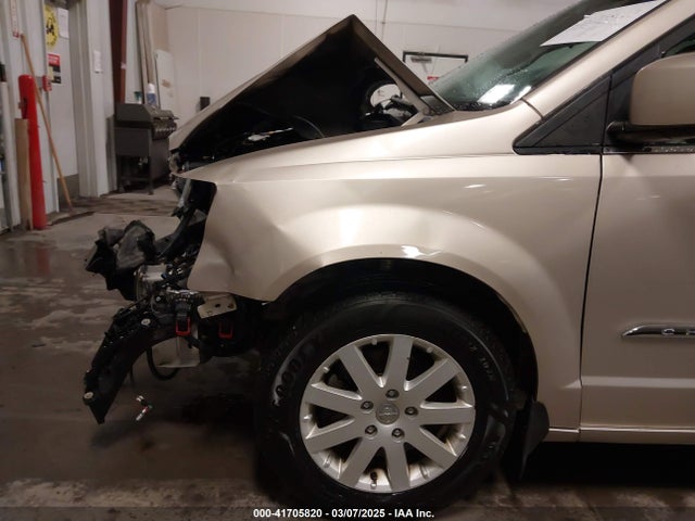 2C4RC1BG3ER295722 Chrysler Town & Country Touring