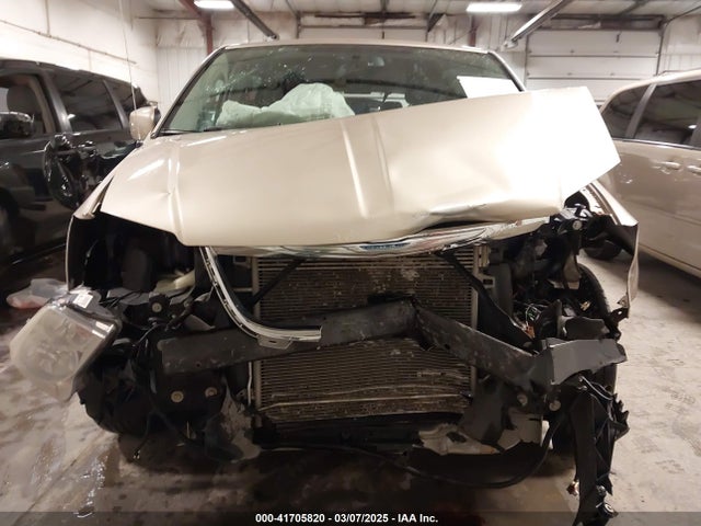 2C4RC1BG3ER295722 Chrysler Town & Country Touring