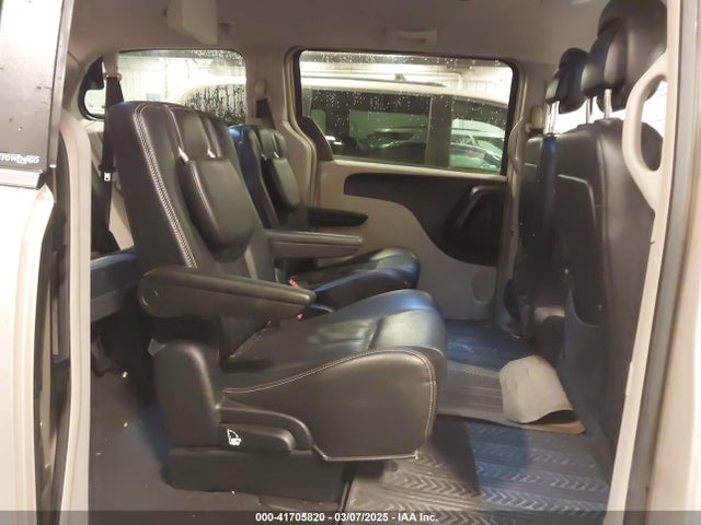 2C4RC1BG3ER295722 Chrysler Town & Country Touring
