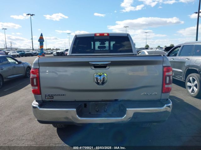 3C6UR5FJ8NG386875 RAM 2500 Laramie  4x4 6'4 Box