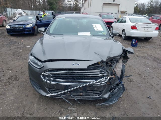 1FA6P0H73E5381222 Ford FUSION SE